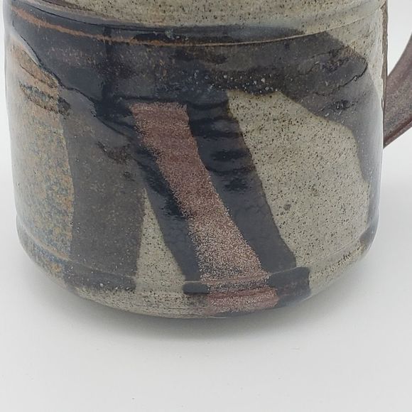 Evelyn LaMers Glazed Studio Pottery Mug - Picture 4 of 10